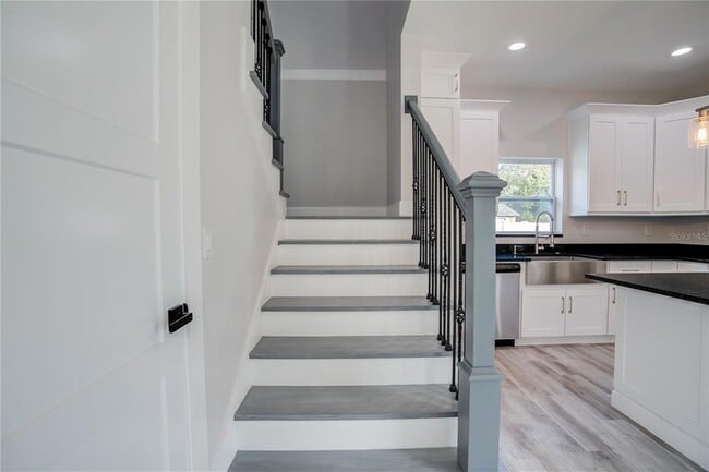 Building Photo - 5634 Queener Ave