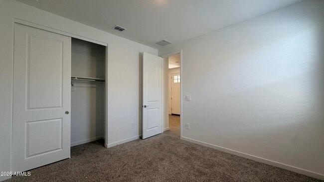 Building Photo - 37406 W San Clemente St