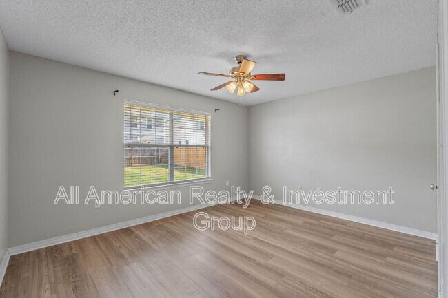 Building Photo - 203 Citadel Ln