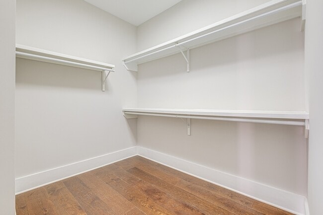 Building Photo - 20 Rutledge St