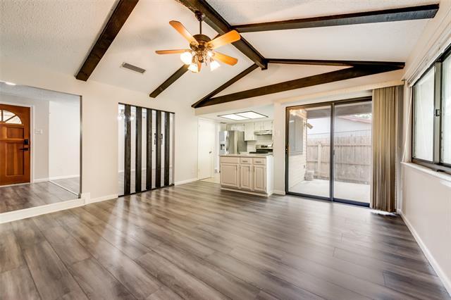 Building Photo - 1016 Summit Cir