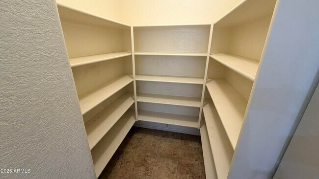 Building Photo - 41919 Chambers Ct