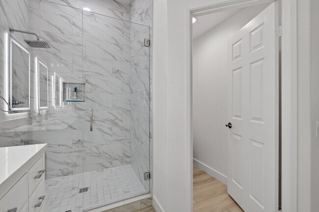 Building Photo - 43696 Old Troon Ct