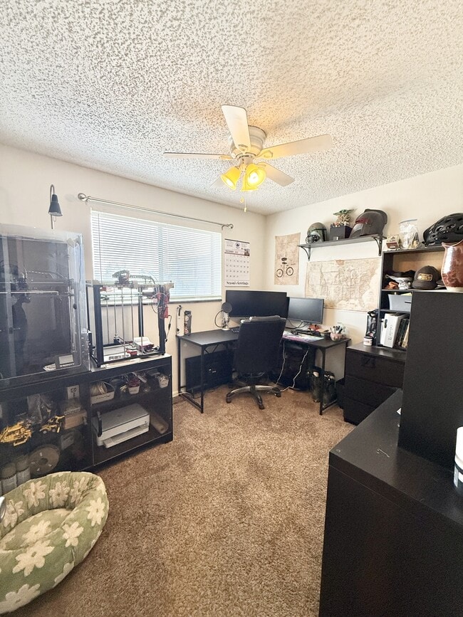 Building Photo - 1600 Banyan Dr