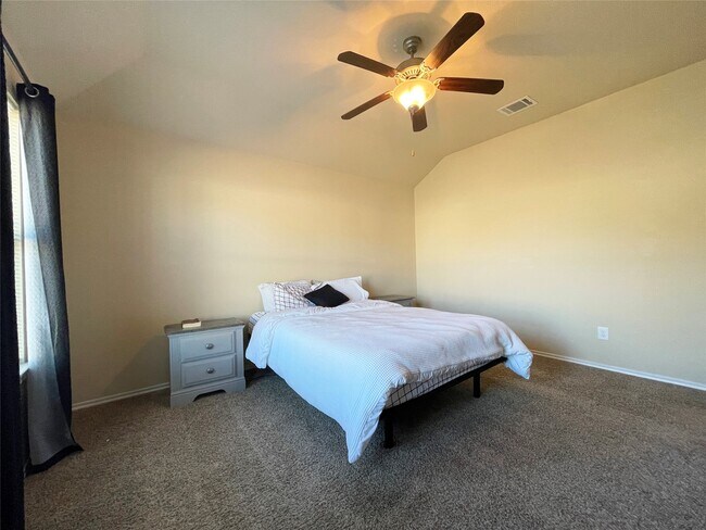 Building Photo - 3650 Sumner Lodge Dr