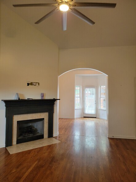Building Photo - 311 Wyoming Dr