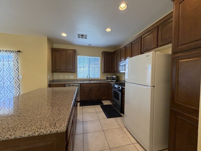 Building Photo - 10811 Ackers Dr