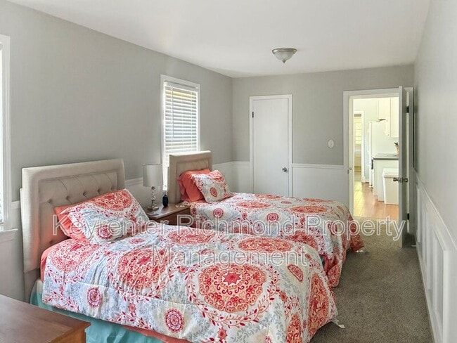 Building Photo - 10015 Seminole Rd