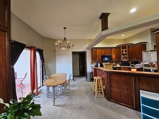 Building Photo - 373 S Grand Mere Ct