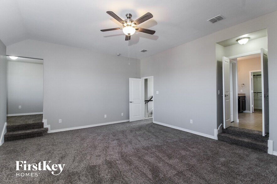 Building Photo - 11708 Cape Cod Springs Dr