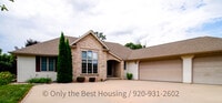 Building Photo - N9429 Rosebud Ln