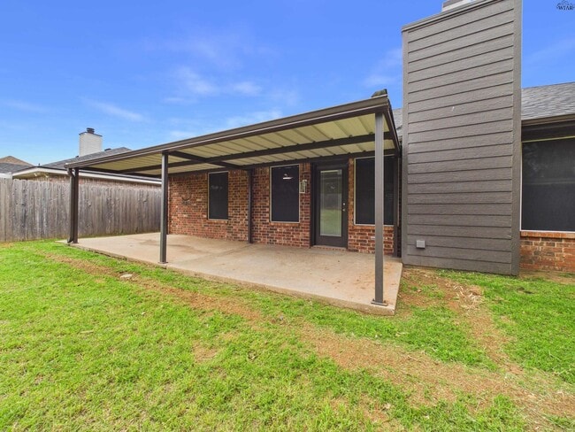 Building Photo - 5213 Air Force Dr