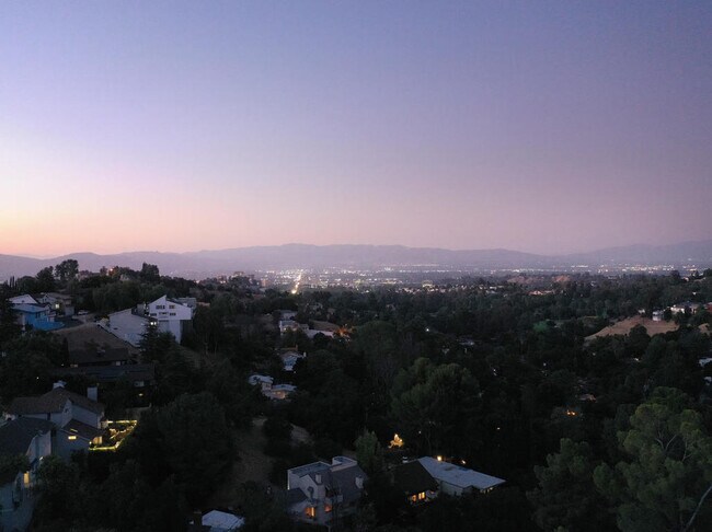 Building Photo - 4236 Ensenada Dr