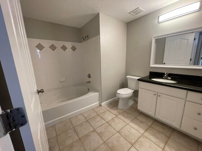 Building Photo - 9833 Baywinds Blvd
