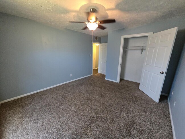 Building Photo - 6911 Wickersham Rd