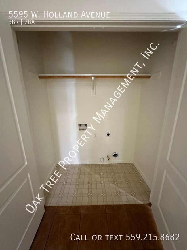 Building Photo - 5595 W Holland Ave