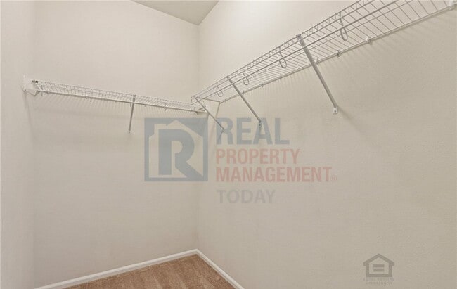 Building Photo - Beautiful 4-Bedroom Home Featuring Open Layout & Stainless Appliances!!