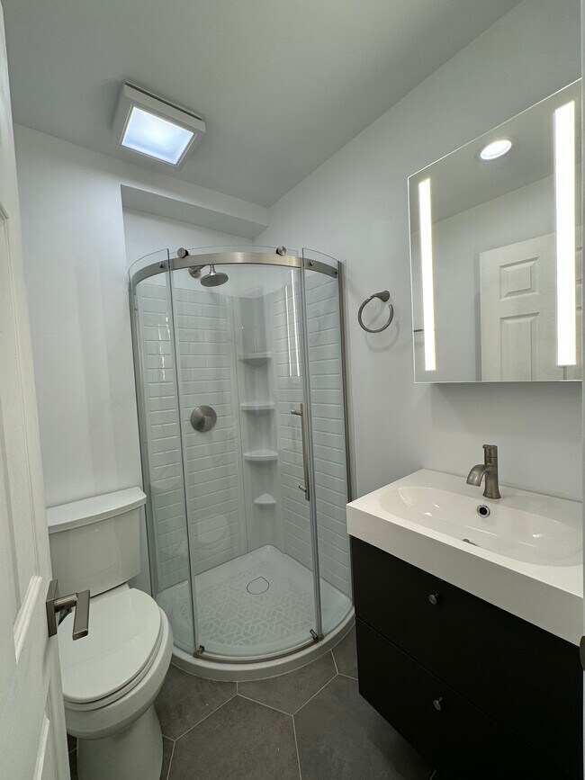 Building Photo - 431 N Alhambra Ave