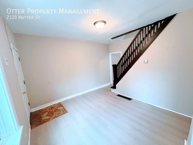 Building Photo - 2320 Mutter St