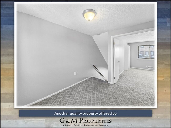 Building Photo - Rarely Available 1-Bedroom Townhouse in Henrietta: Updated & Amenity-Filled!