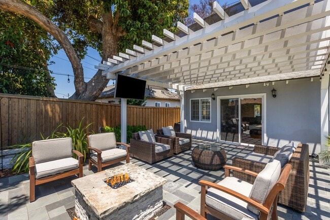 Building Photo - 5071 Del Monaco Dr