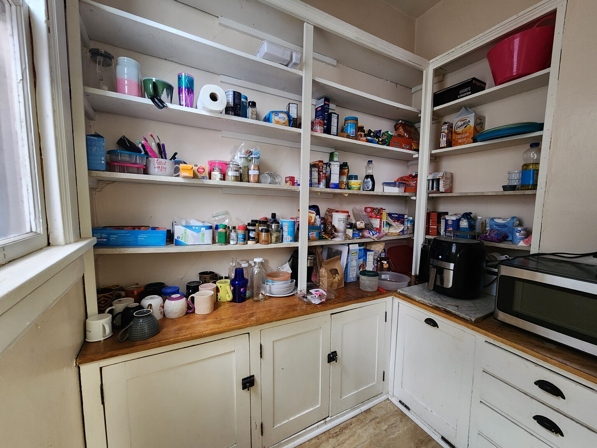 Building Photo - 2942 N Frederick Ave