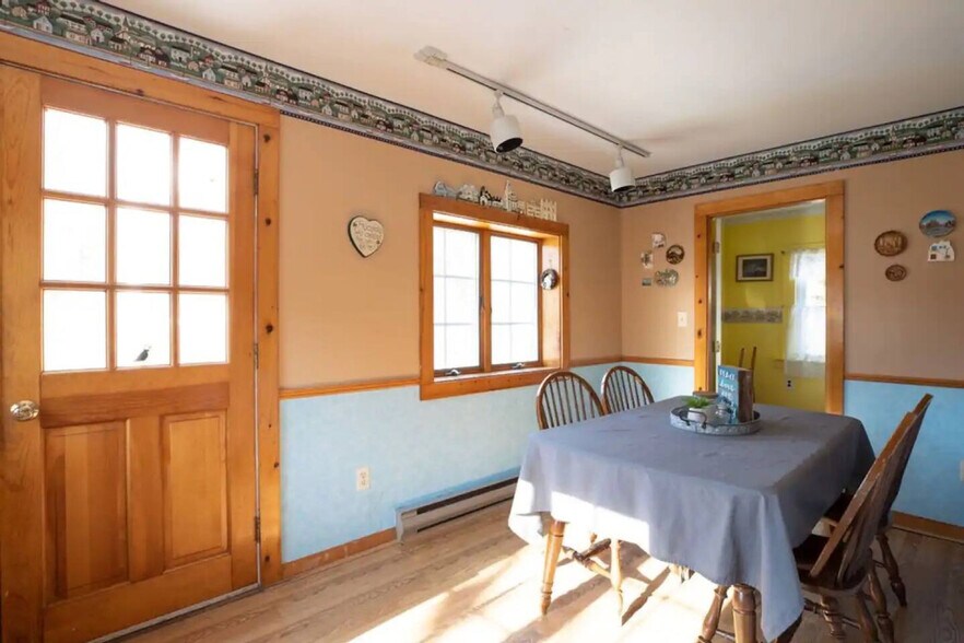 Building Photo - 34 Wildwood Ave