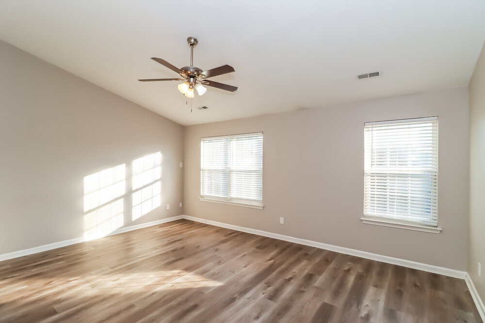 Building Photo - 12041 Serenade Ct