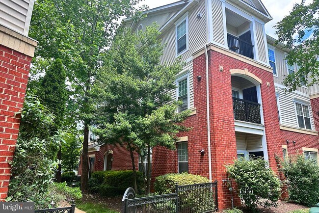 Building Photo - 11305 Aristotle Dr