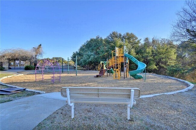 Building Photo - 212 Housefinch Loop