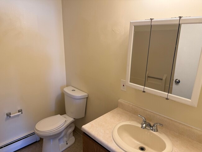 Building Photo - 106 Granite St