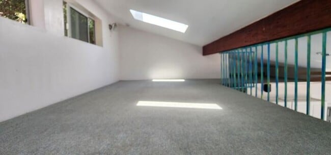 Building Photo - Rarely available Poolside studio cottage!