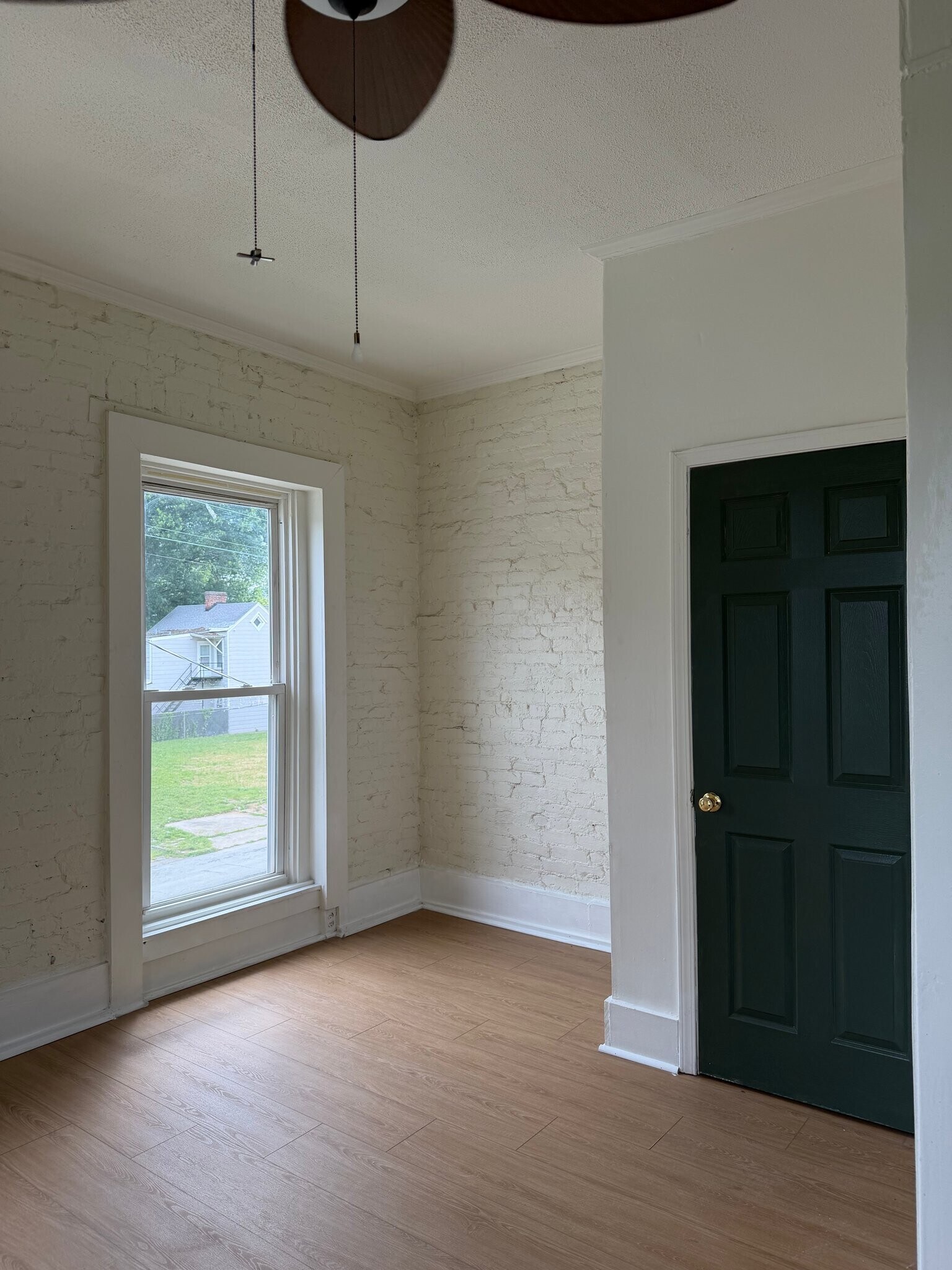 Building Photo - 2429 Griffiths Ave