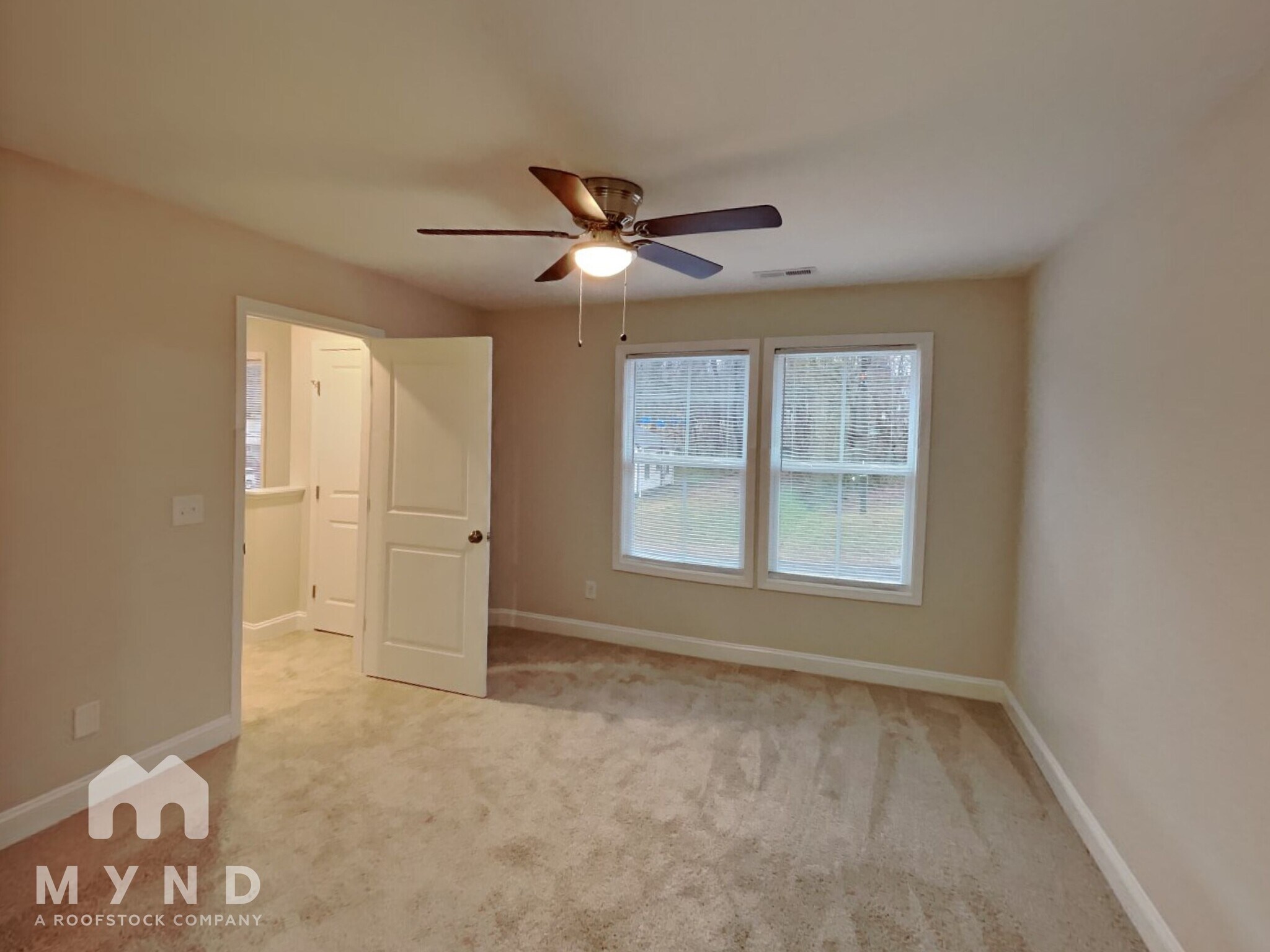 Building Photo - 561 Westside Cir