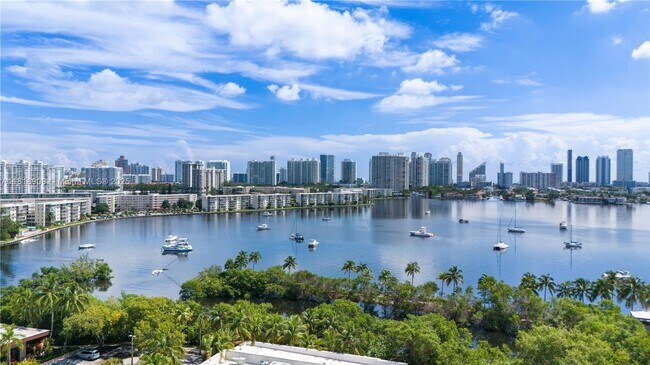 Building Photo - 17301 Biscayne Blvd