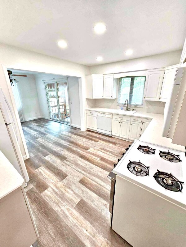 Building Photo - 452 S Yarrow St