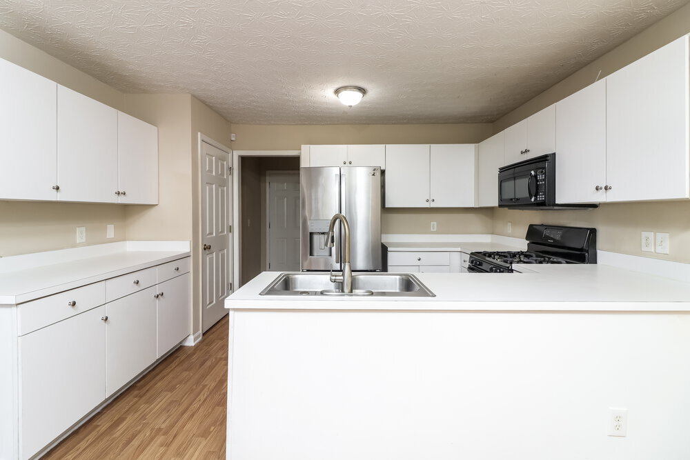 Building Photo - 300 Kentshire Pl NW