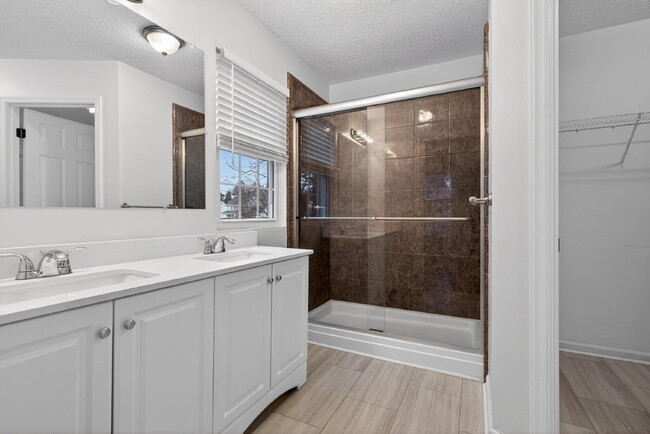 Building Photo - 1010 Trail Stream Way