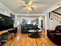 Building Photo - HOT NEWTON LISTING!!!