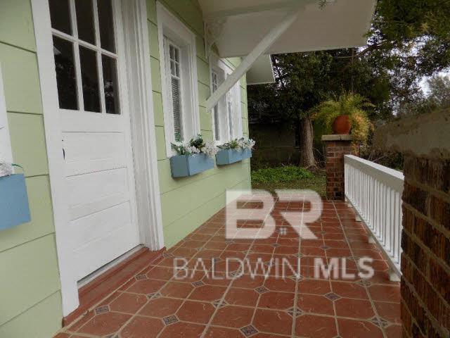 Building Photo - 16219 Silverhill Ave