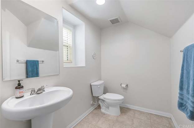 Building Photo - 5942 Ginger Dr