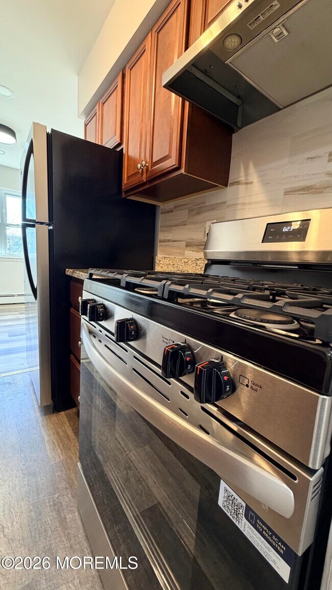 Building Photo - 4 Windsor Terrace