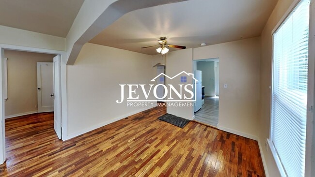 Building Photo - Step into your new residence, a charming s...