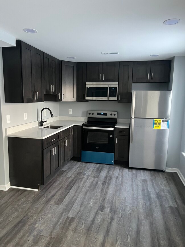 Building Photo - 12204 Clear Creek Dr