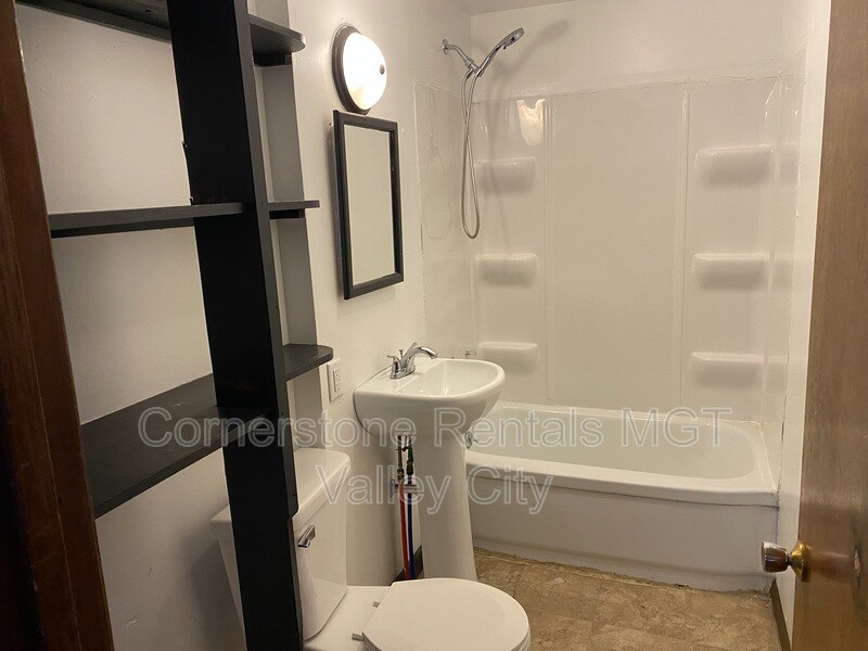 Building Photo - 261 College St SE