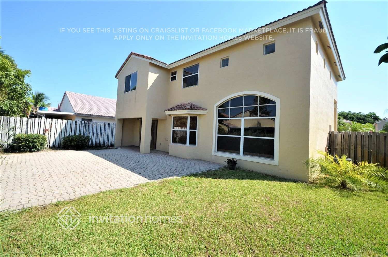 Building Photo - 19166 NW 13th Ct