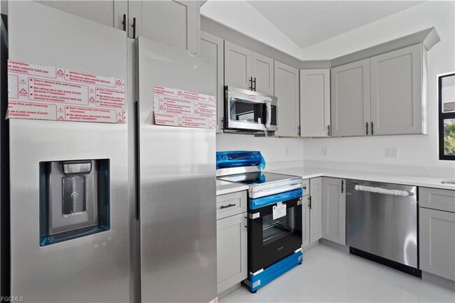 Building Photo - 2458 NW 9th Terrace