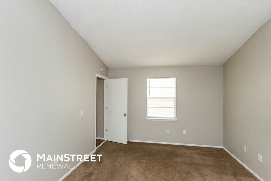Building Photo - 1366 Whaling Ave SE