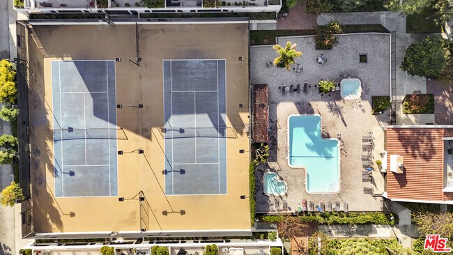 Building Photo - 8601 Falmouth Ave