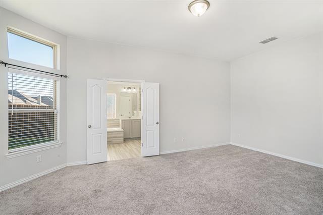 Building Photo - 2805 Chestnut Ln